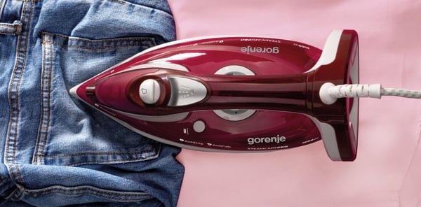 Gorenje SIH3000RBC, Höyrysilitysrauta, Keraaminen pohjalevy, 2,5 m, 105 g/min, Punainen, 40 g/min
