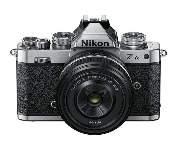 Nikon Z fc + 28 SE-kit, 20,9 MP, 5568 x 3712 pikseliä, CMOS, 4K Ultra HD, Kosketusnäyttö, Musta, Hopea