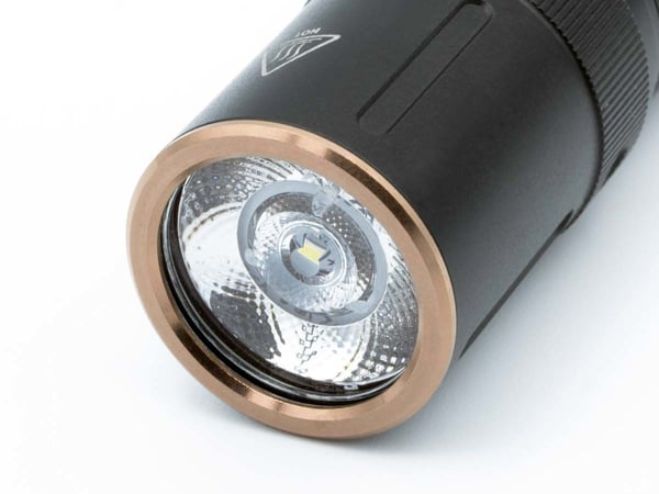 Fenix E12 V2.0 160 lm lommelykt