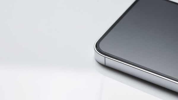 Moshi iVisor AG, Apple, iPhone 13/13 Pro, Ripebestandig, Svart, 1 stykker