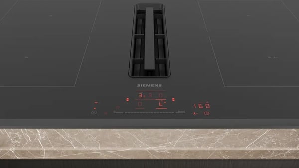 Siemens iQ500 ED851HQ26E induksjonstopp med ventilator, 80 cm, svart