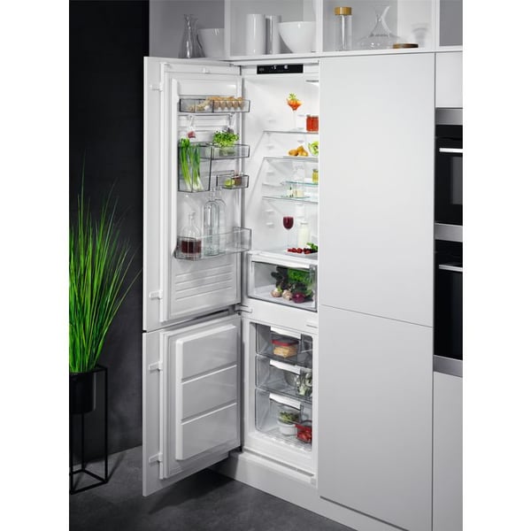 AEG 8000 MultiSpace SCE819E5TS - Kylskåp/frys - bottenfrysskåp - inbyggd - fördjupning - bredd: 56 cm - djup: 55 cm - höjd: 189.4 cm - 269 liter - ...