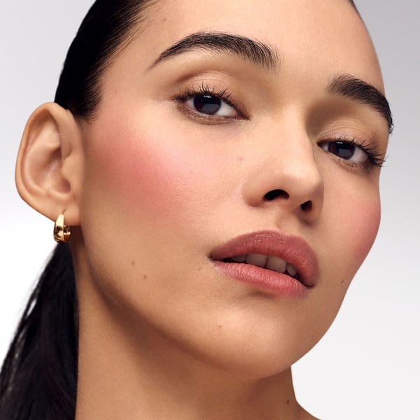 Estee Lauder Futurist Blushmaker Across The Dancefloor