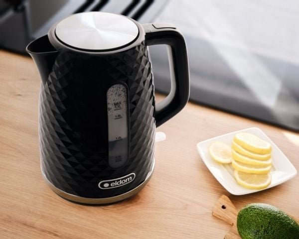 ELDOM C280C ELLI, 1,7 l, 2200 W, Sort, Vannivåindikator, Overopphetingsbeskyttelse, Trådløs