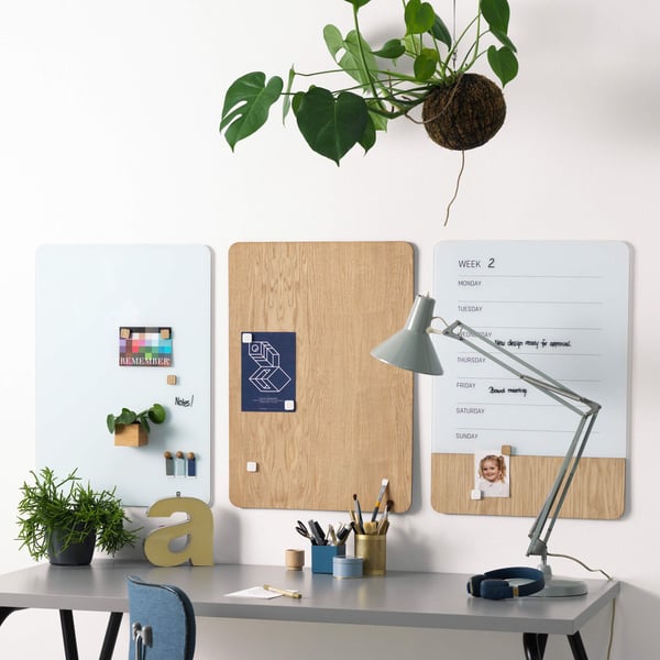 Magnetisk NAGA ugetavle i glas/egefinér 50x70 cm hvid - engelsk tekst