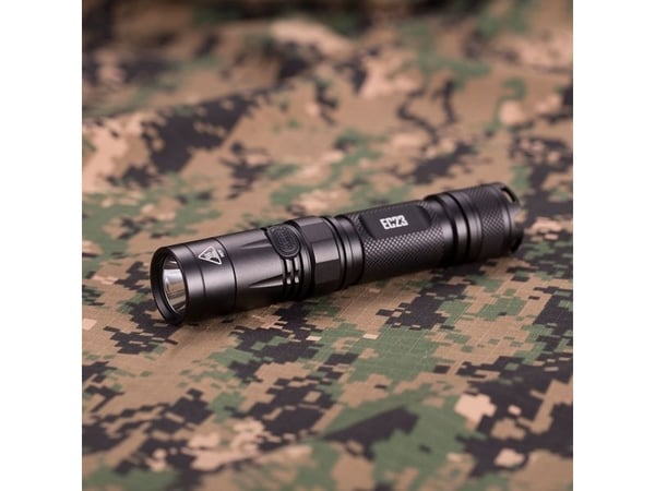 LATARKA NITECORE EC23 SET EXPLORER SERIES - 1800L