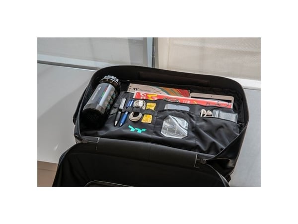 Thermaltake TT100, Urban, Vattentät, Termoplastisk polyuretan (TPU)
