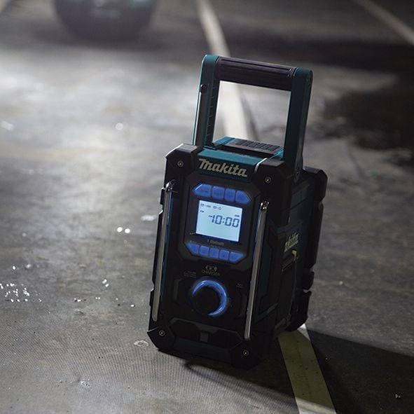 Makita DMR300