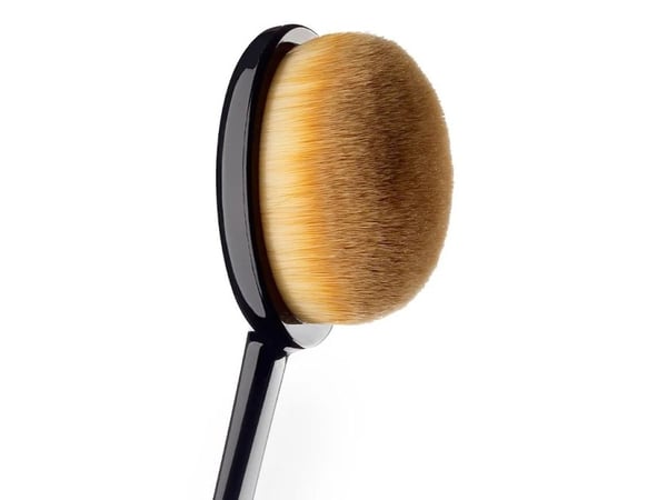 Artdeco Medium Oval Brush Premium Quality
