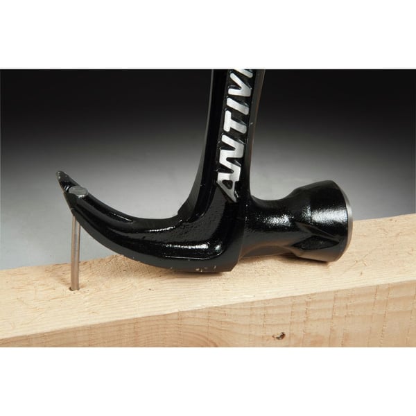 STANLEY HAMMER ANTIVIBE 570g BENDET KLØ