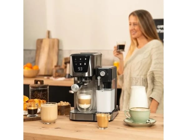 Kahvinkeitin Cecotec | Power Espresso 20 Creamy | Paine 20 bar | Maitosekoittimella | Puoliautomaattinen | 1350 W