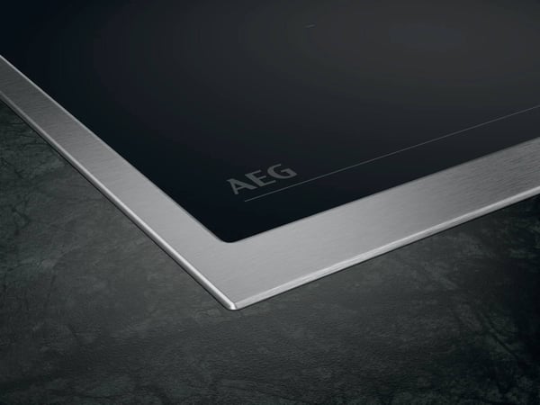 AEG TN64IA00XB induktiotaso 60 cm, 4 keittoaluetta, upotettava, musta