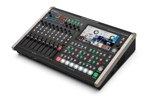 Roland VR-120HD, 42 kanaler, Bluetooth, 69 W, Svart