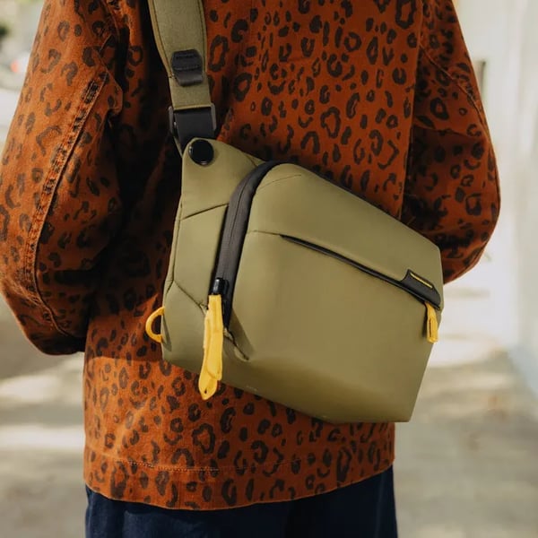 Peak Design Everyday, Sling-reppu, Mikä tahansa tuotemerkki, Olkahihna, Oliivi