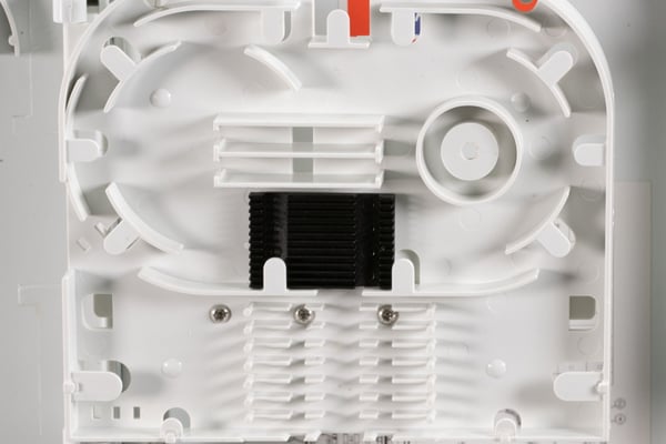 FTTH IP65 koblingsboks for 8 fibre, 8 koblinger og fiberoverflødig lengdeholder (FTTH-BOX-OUT-2)