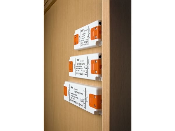 Goobay 30002, Elektronisk lystransformator, Oransje, Hvit, IP20, -20 - 45 °C, CE, RoHS Directive 2011/65/EU [OJEU L174/88-110, 01.07.2011, 20 W