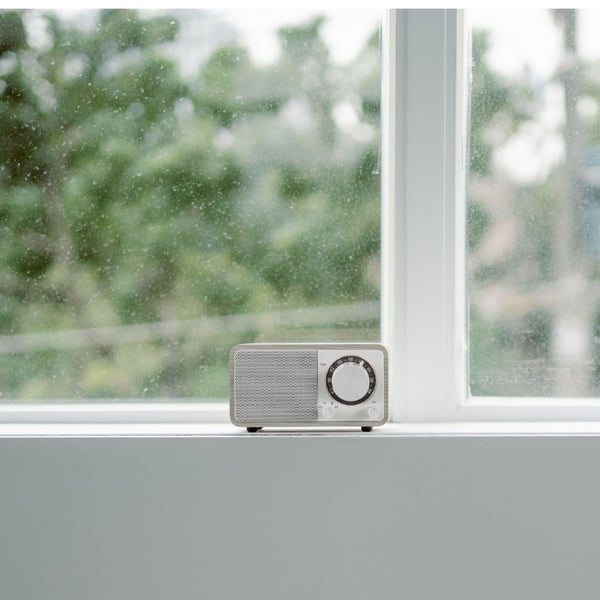 Sangean WR-7 Plus bærbar FM-radio Midnight Oak