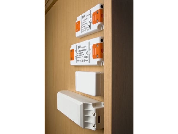 Goobay 30002, Elektronisk lystransformator, Oransje, Hvit, IP20, -20 - 45 °C, CE, RoHS Directive 2011/65/EU [OJEU L174/88-110, 01.07.2011, 20 W