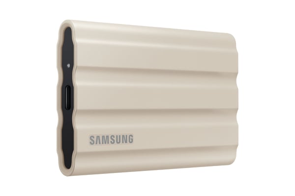 Samsung T7 Shield bärbar SSD 2 TB MU-PE2T0K/EU USB 3.2 Gen 2 1050 MB/s beige