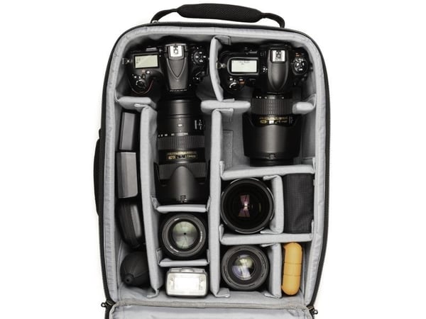 Think Tank Airport Advantage™ XT, Tietokonelaukku pyörillä, 2 x DSLRs DJI Ronin-S, DJI Mavic Pro, Notebook-lokero, Musta