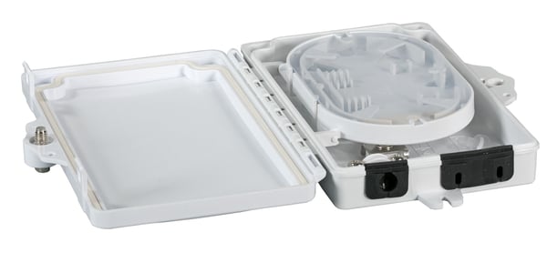 FTTH IP65-liitäntärasia 2 kuidulle, 2 liitännälle ja kuidun ylipituuden tuelle (FTTH-BOX-OUT-4)
