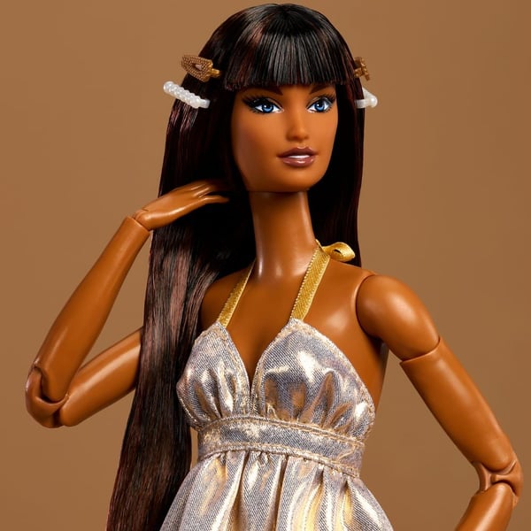 Barbie Signature You Create-docka med etniska drag