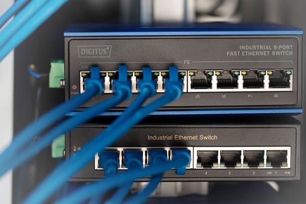 DIGITUS Industrial - Switch - 8 x 10/100 (PoE) - DIN-skinnemonterbar, veggmonterbar - PoE - DC power