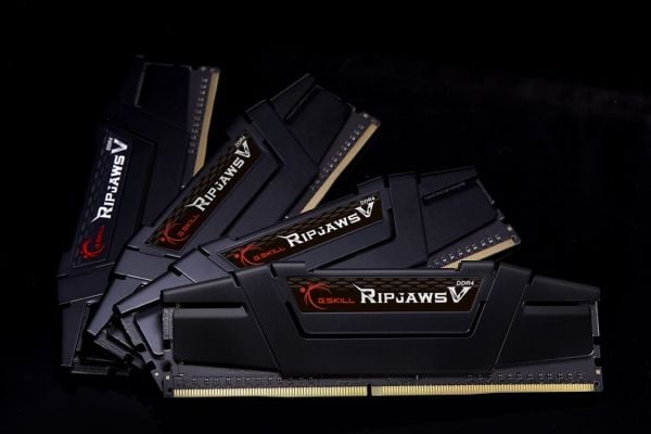 G.Skill Ripjaws V - DDR4 - sarja - 32 GB: 4 x 8 GB - DIMM 288-PIN - 3200 MHz / PC4-25600 - CL16 - 1,35 V - puskuroimaton - ei-ECC - klassinen musta