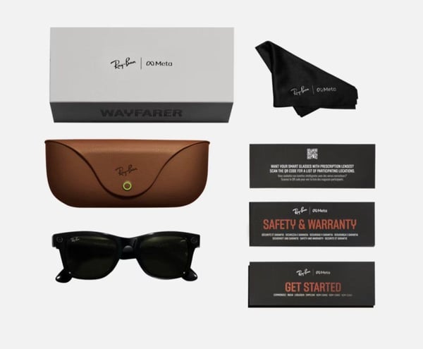 Ray-Ban: Meta Wayfarer - Standard Smart Glasses - Polarized Gradient Graphite - Matte Black - GEN 1