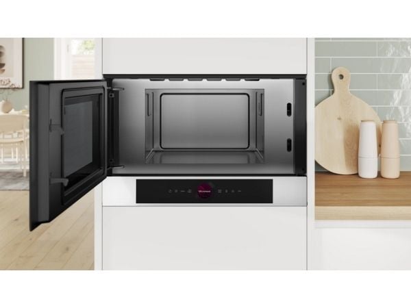 Bosch Serie 8 BFL7221W1 innbyggingsmikrobølgeovn 21 L 900 W, hvit