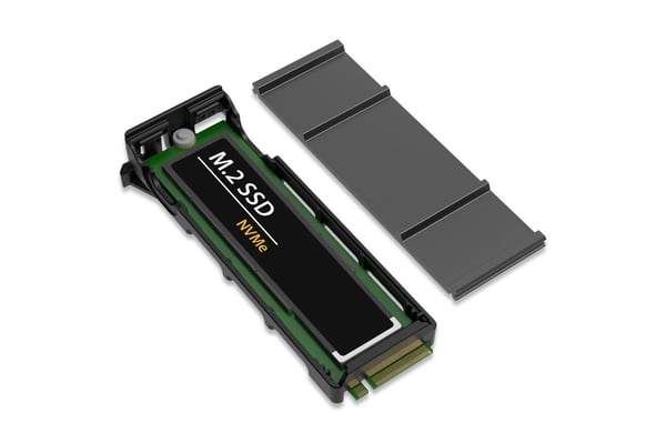 ICY DOCK ExpressSlot Slide MB204MP-1B - Tallennuspaketti - M.2 - PCIe 4.0 x16 (NVMe) - PCIe 4.0 x4 - musta