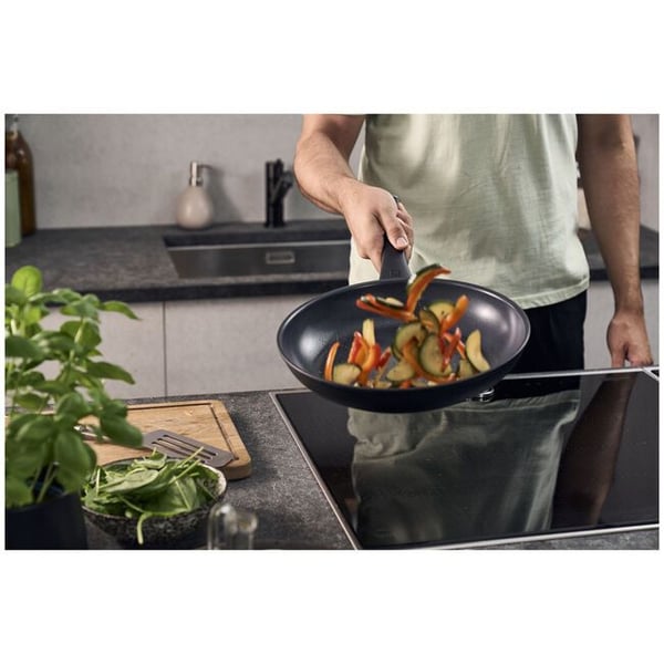 ZWILLING Madura Plus stekpanna 28 cm keramisk non-stick-beläggning, svart