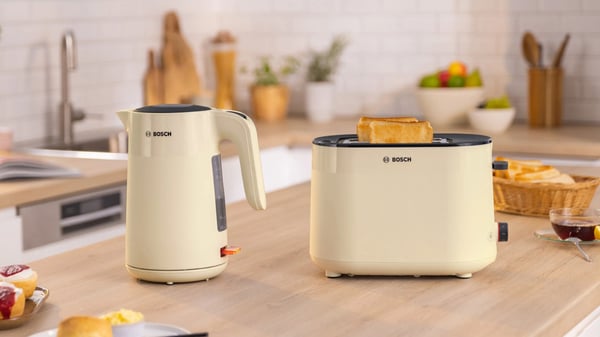Bosch TWK2M161, 1,7 L, 2400 W, Valkoinen, Muovi, Veden tason ilmaisin, Ylikuumenemissuoja