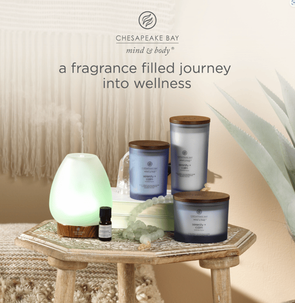Chesapeake Bay Scented candle with wooden lid - Lavender Thyme