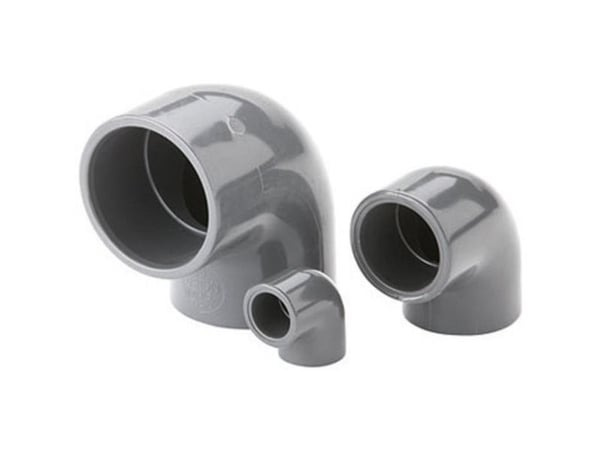 Fiap 2444, Polyvinylklorid (PVC), Buet festestykke til avløpsrør, Grå, 90°, 480 g