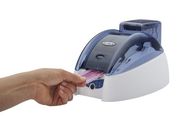 Evolis Tattoo RW - Plastkortskriver - S/H - direktetermisk - CR-80 Card (85.6 x 54 mm) - 300 dpi - kapasitet: 100 kort - USB, LAN - briljant blå