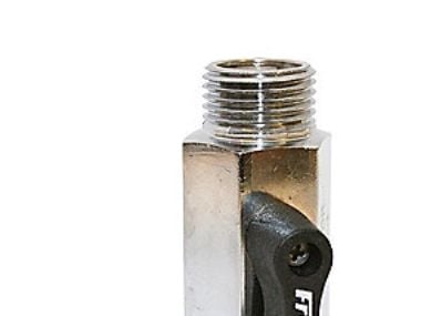 GUSTAVSBERG Securex forkromet kuglehane 1/2" muffe/nippel med greb & kontraventil