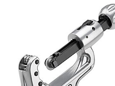 65S ruostumattomasta teräksestä valmistettu putkileikkuri - Ridgid w/ball bearings sis. ylimääräisen leikkuupyörän