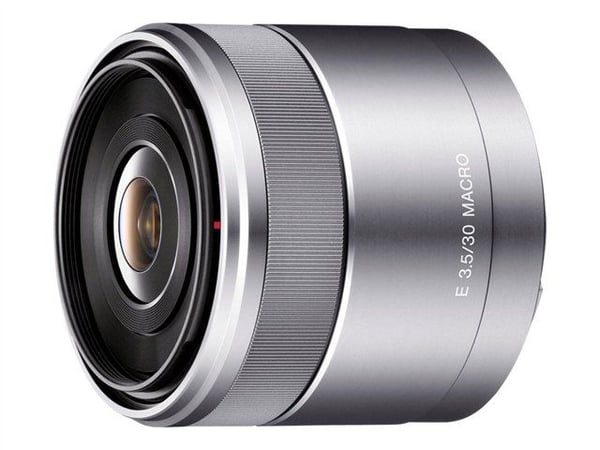 Sony SEL30M35 - Makroobjektiv - 30 mm - f/3.5 - Sony E-mount - för Cinema Line; a VLOGCAM; a1; a1 II; a6700; a7 IV; a7 V; a7C; a7C II; a7CR; a7R V;...