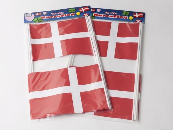 Flagga papper på pind 20x27cm (10 stk.)