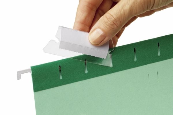 Gångjärnsmapp Esselte klar 50x15 mm med inlägg - (25 st.)