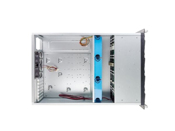 FANTEC SRC-4240X07 4HE lagringschassi 680 mm med Mini SAS SFF-8087 till 24x 8,89 cm SATA-SAS Hot-Swap backplane 5x fläktar (1873)