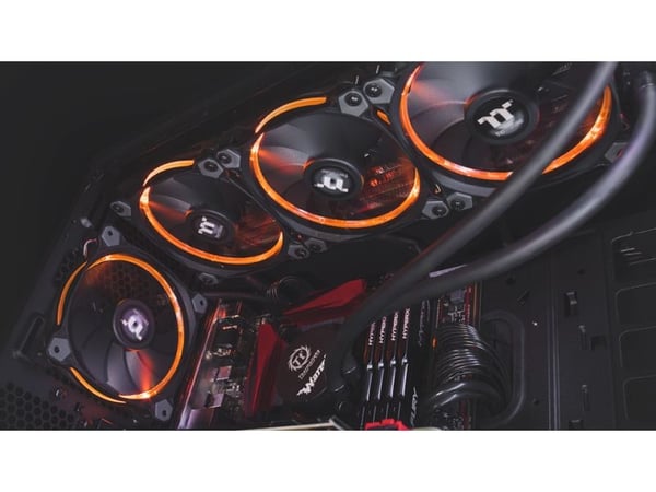 Thermaltake Riing 12 RGB Fan TT Premium Edition - Sett inn med vifte - 120 mm