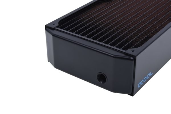 Alphacool NexXxoS UT60 Full Copper 560mm - jäähdytin nestejäähdytysjärjestelmään - musta