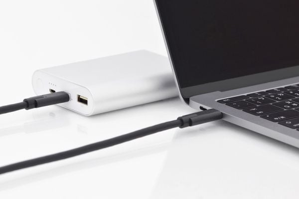 ASSMANN - USB-kabel - USB-C (hann) til USB-C (hann) - USB 3.1 Gen 2 - 1 m - formstøpt, 4K-støtte - svart