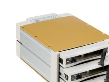 Fantec SNT-BA2131-2 - S-ATA 2x 13,30 cm (5,25") för 3x1" HDD beige (2007)
