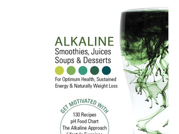 Alkaline Smoothies, Juices, Soups and Desserts | Simonne Holm | Språk: Engelsk Alkaline Smoothies, Juices, Soups and Desserts | Simonne Holm | Språk: Engelsk