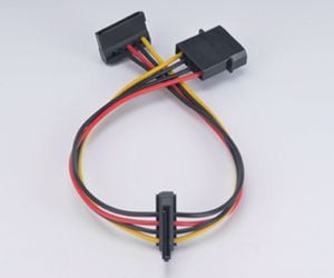 Akasa AK-CBPW01-30 - Strømadapter - 4-pin intern strøm (hann) til SATA-strøm (hunn) - 30 cm