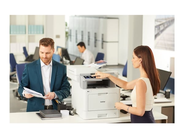 Brother MFC-L9570CDW - Multifunktionsskrivare - färg - laser - A4/Legal (media) - upp till 31 sidor/minut (utskrift) - 300 ark - 33.6 Kbps - USB 2....