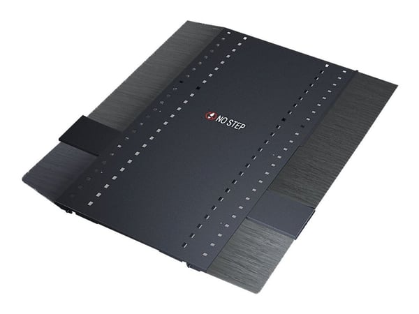 APC NetShelter SX Networking Enclosure with Sides - Rack - svart - 42U - TAA-kompatibel - för P/N: SC500RM1U, SMT1000RM1U, SMT750RM1U, SMT750RM2UCN...